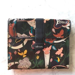 SAKroots IPad case/ bag/ carrier